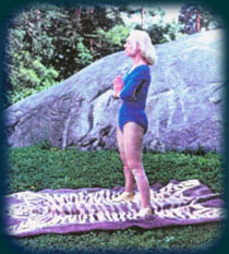 Eugenia in Step 14 of The Moon Salutation.