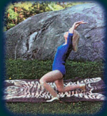 Eugenia in Step 8 of The Moon Salutation.